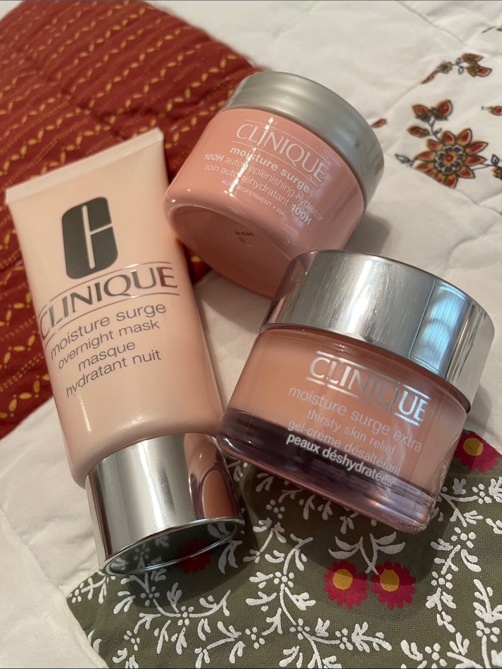 Clinique set of 3 cosmetic beauty products in a cute makeup bag